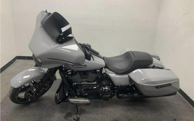 2025 Harley-Davidson® FLHX - Street Glide®