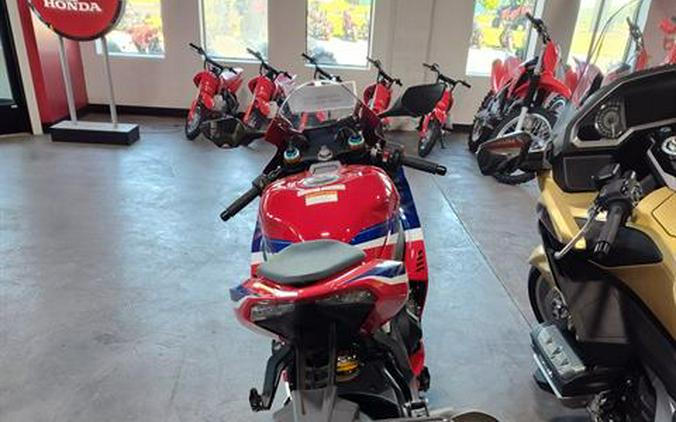 2026 Honda CBR1000RR-R Fireblade SP