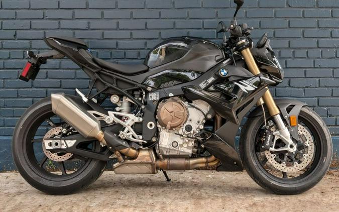 2024 BMW S 1000 R Black Storm Metallic