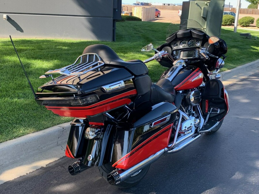 2016 Harley-Davidson CVO Limited Carbon Dust/Electric Red Pearl