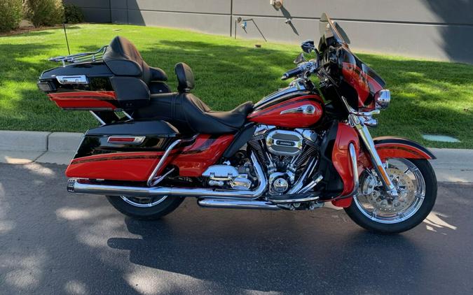 2016 Harley-Davidson CVO Limited Carbon Dust/Electric Red Pearl