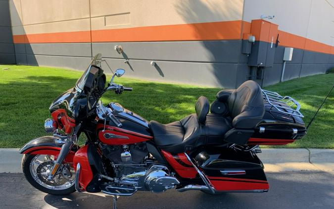 2016 Harley-Davidson CVO Limited Carbon Dust/Electric Red Pearl