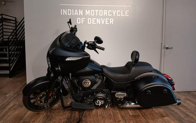 2018 Indian Motorcycle® Chieftain® Dark Horse® ABS Thunder Black Smoke