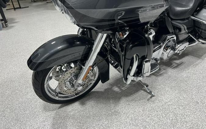 2011 Harley-Davidson FLTRUSE - CVO Road Glide Ultra
