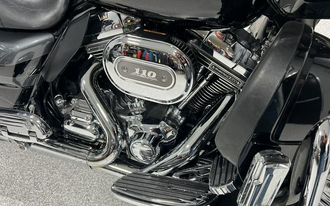 2011 Harley-Davidson FLTRUSE - CVO Road Glide Ultra