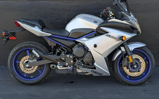 Used 2017 Yamaha FZ 6R