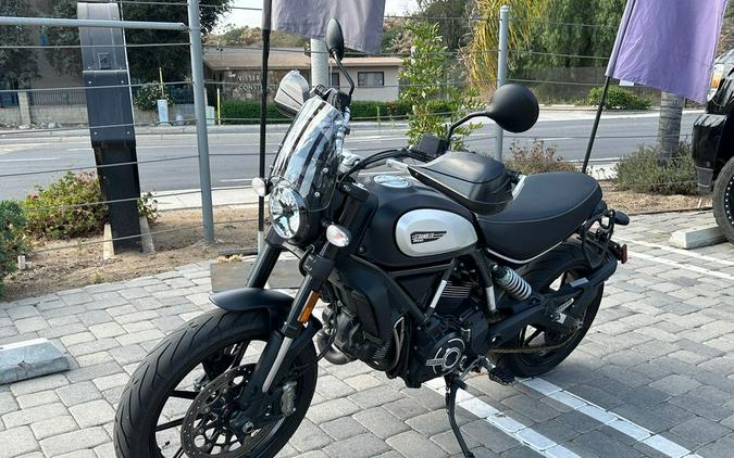 2022 Ducati Scrambler Icon Dark