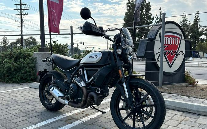 2022 Ducati Scrambler Icon Dark