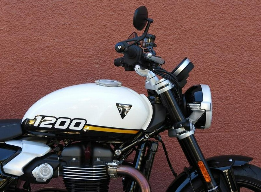2025 Triumph Speed Twin 1200 Crystal White/Sapphire Black