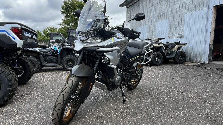 2023 CFMOTO Ibex 800 T