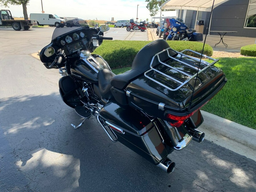 2017 Harley-Davidson Ultra Limited Black Quartz