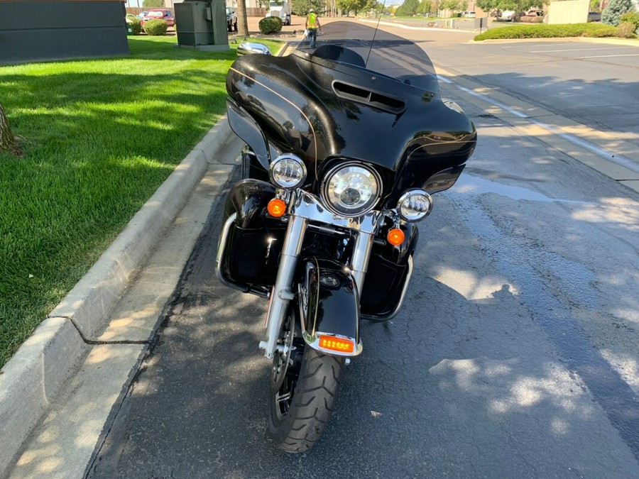 2017 Harley-Davidson Ultra Limited Black Quartz