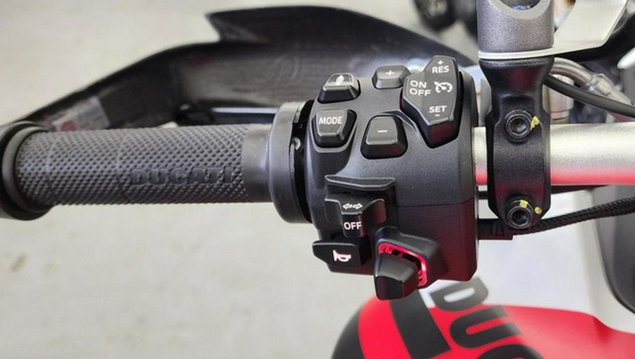 2024 Ducati Multistrada V4 RS