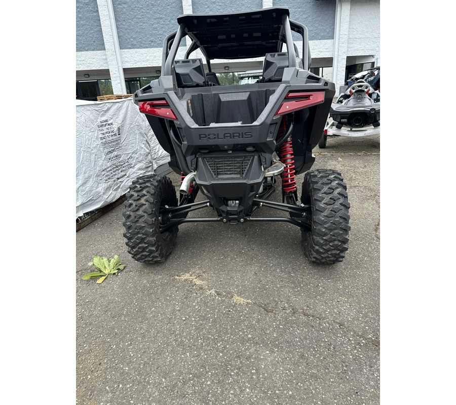 2025 Polaris RZR PRO XP 4 ULTIMATE-ONYX BLACK