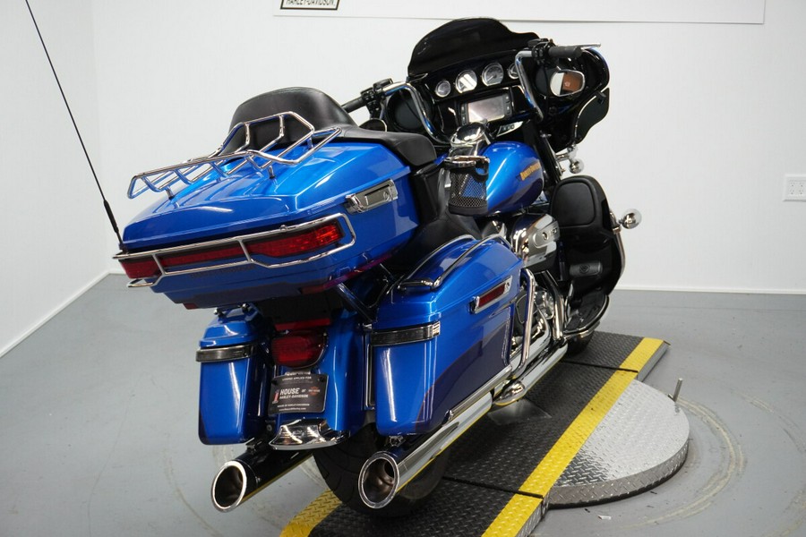 2017 Harley-Davidson® Ultra Limited Custom Colour Bonneville Blue/Fathom Blue