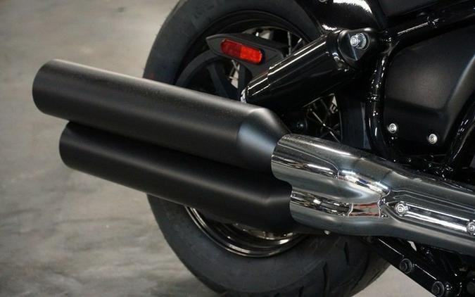 2026 Indian Chief Bobber Black Metallic