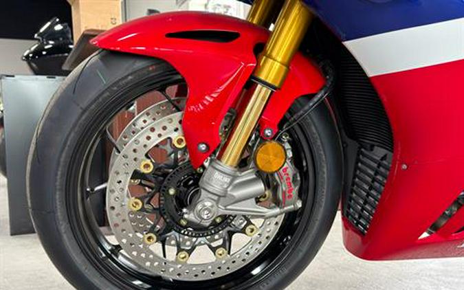 2026 Honda CBR1000RR-R Fireblade SP