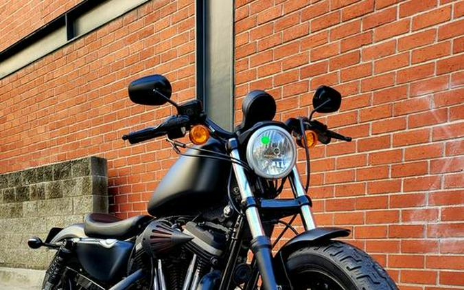 2015 Harley-Davidson® XL883N - Sportster® Iron 883™