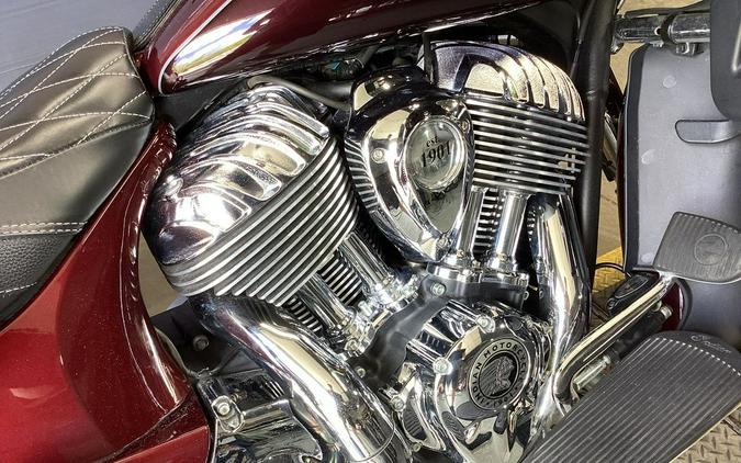 2022 Indian Motorcycle® Roadmaster® Maroon Metallic/Crimson Metallic