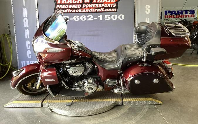 2022 Indian Motorcycle® Roadmaster® Maroon Metallic/Crimson Metallic