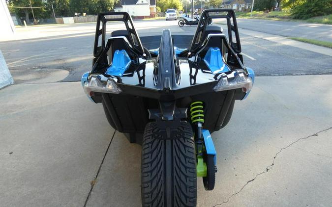 2023 Polaris Slingshot® R Miami Blue Fade (Manual)