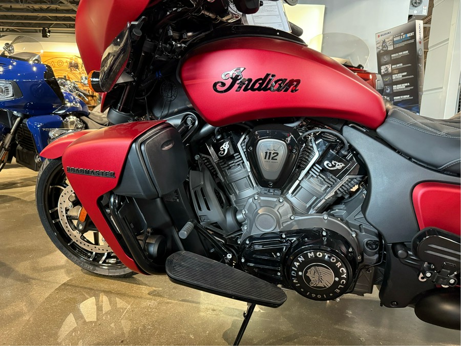2025 Indian Motorcycle Roadmaster® PowerPlus Dark Horse® with 112