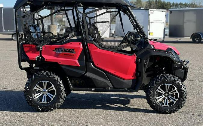 2018 Honda® Pioneer 1000-5 Deluxe