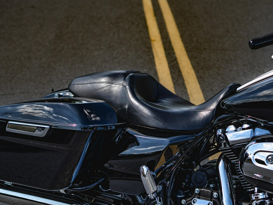 FLHX 2022 Street Glide®