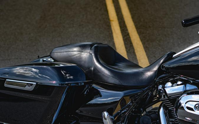 FLHX 2022 Street Glide®