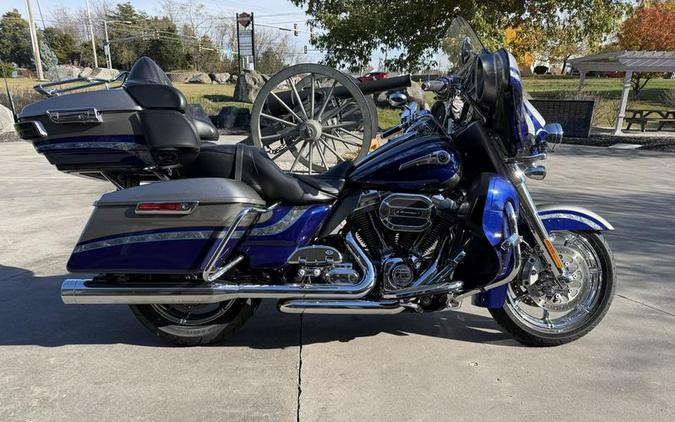 2016 Harley-Davidson® FLHTKSE - CVO™ Limited