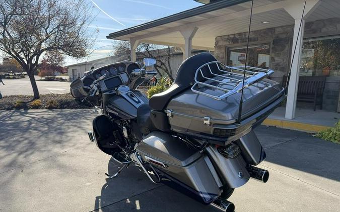 2016 Harley-Davidson® FLHTKSE - CVO™ Limited