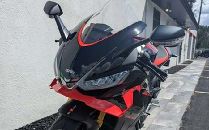 2026 Aprilia RSV4 Factory