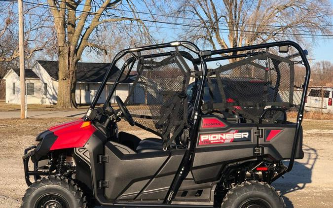 2026 Honda PIONEER 700-4