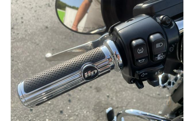 2020 STREET GLIDE - Harley-Davidson®