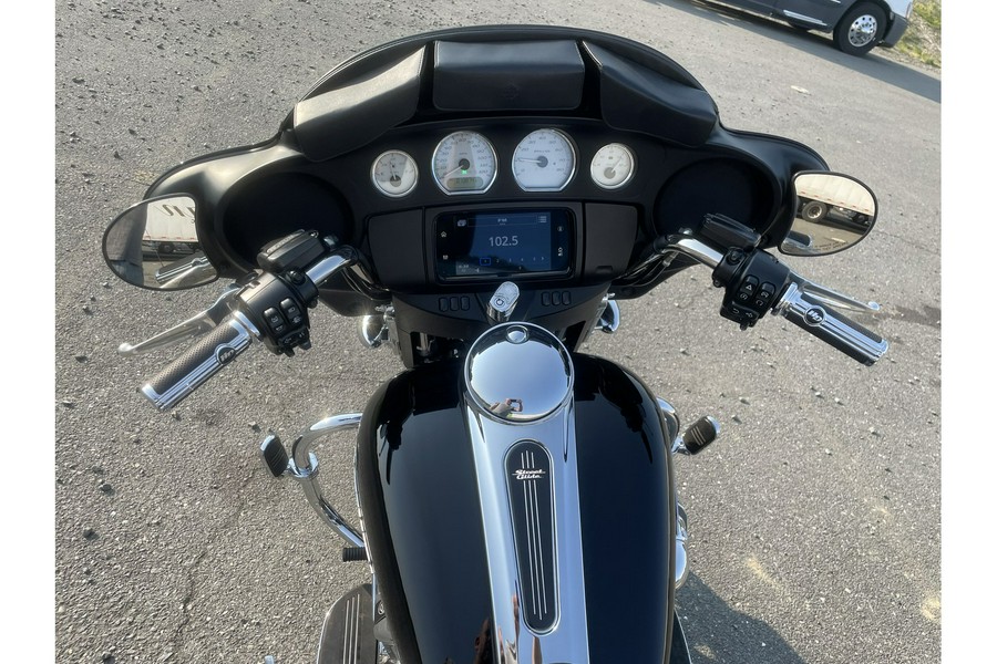 2020 STREET GLIDE - Harley-Davidson®