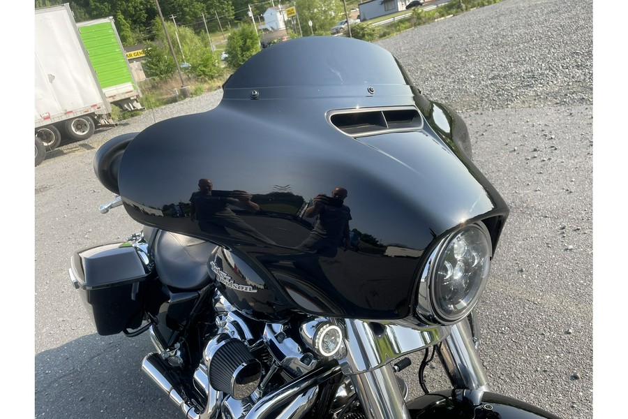 2020 STREET GLIDE - Harley-Davidson®