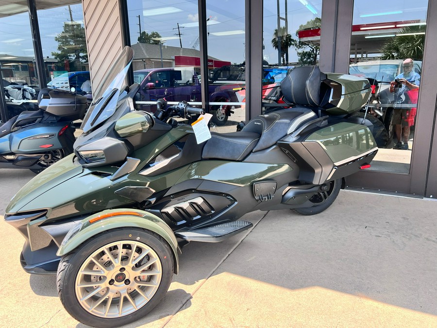 2023 Can-Am Spyder RT Sea-to-Sky