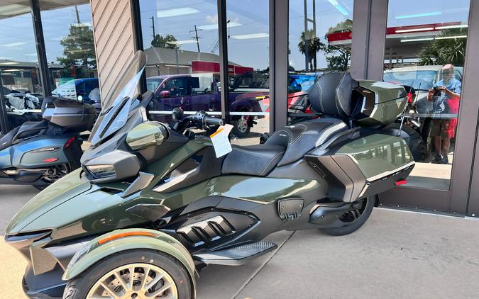 2023 Can-Am Spyder RT Sea-to-Sky