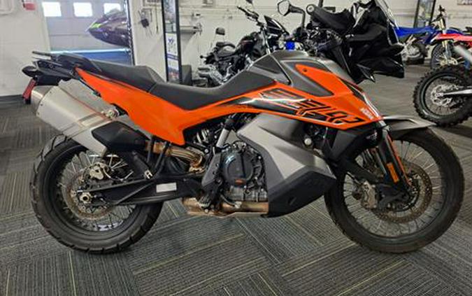 2022 KTM 890 Adventure