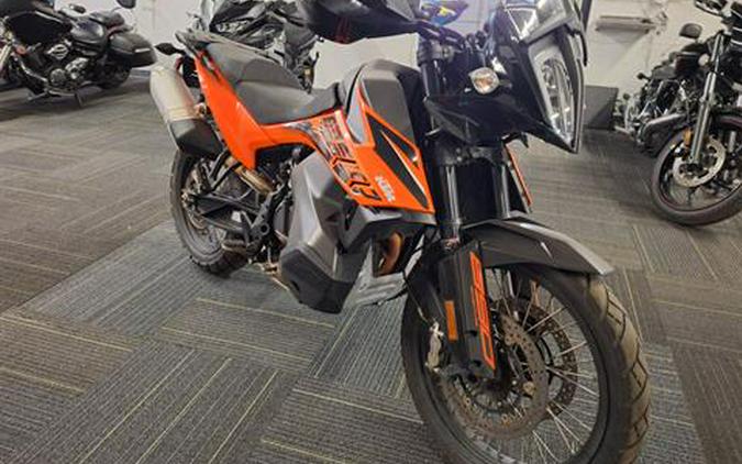 2022 KTM 890 Adventure