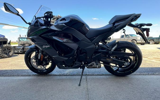 2025 Kawasaki Ninja 1100SX ABS