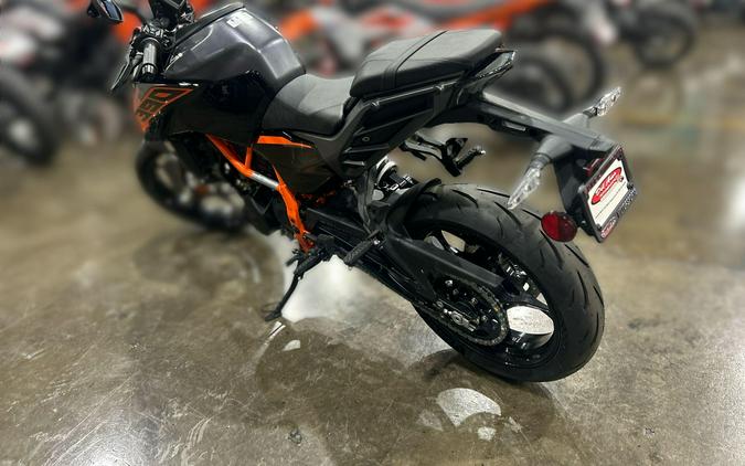 2026 KTM 390 DUKE