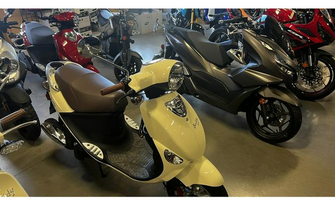 2023 Genuine Scooter Buddy 125 - FRENCH VANILLA