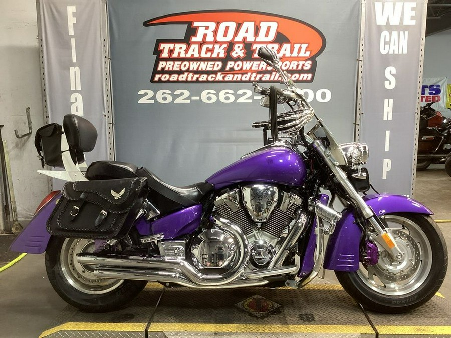 2006 Honda® VTX™ 1800R Spec 1