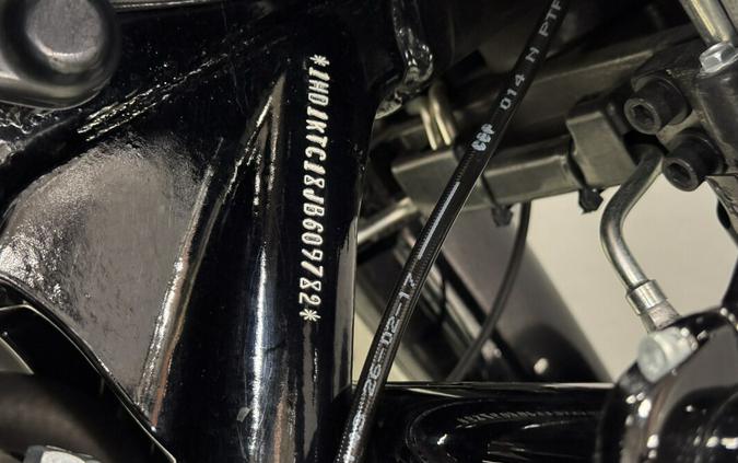 FLTRXS 2018 Road Glide® Special