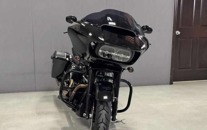 FLTRXS 2018 Road Glide® Special