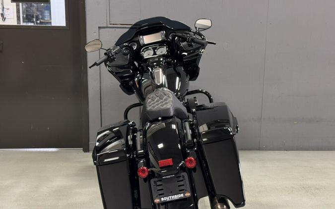 FLTRXS 2018 Road Glide® Special