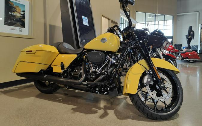 2023 Harley-Davidson Road King Special Industrial Yellow