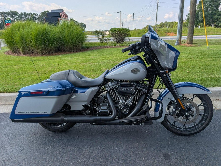 2023 Harley-Davidson® Street Glide® Special