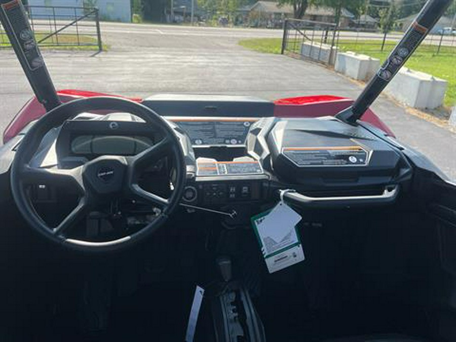 2026 Can-Am Commander MAX XT 700